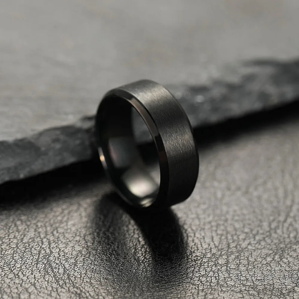New Fashion Charm Jewelry Ring for Men Women Stainless Steel Black Rings Wedding Engagement High Quality Matte Male Accessory